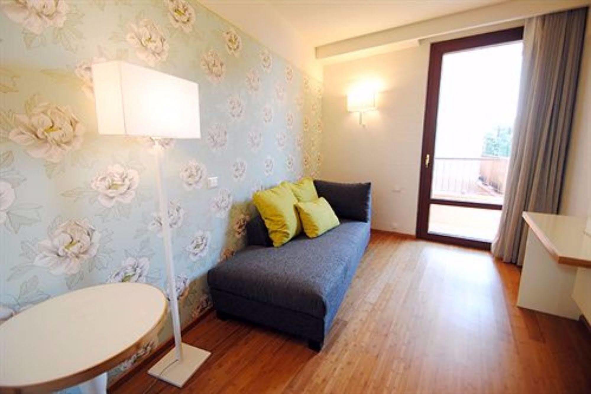 Hotel Eden 4*
